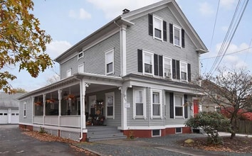 Building Photo - 294 Pleasant St