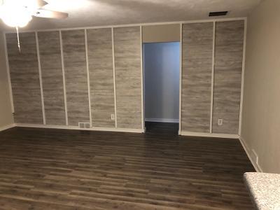 Building Photo - 4222 Fairview Dr