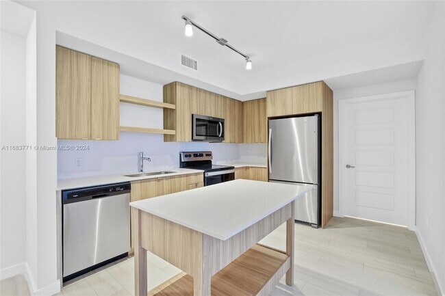 Foto del edificio - 555 NE 8th St