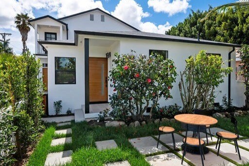 Patio delantero - 10992 Exposition Blvd