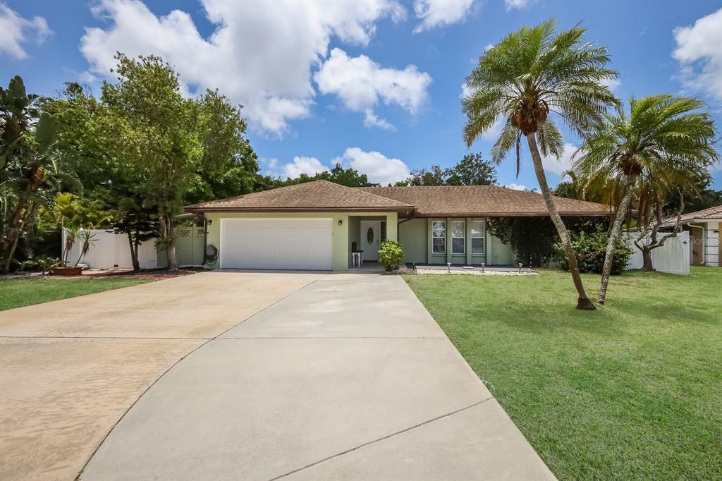 Foto principal - 6702 17th Ave W