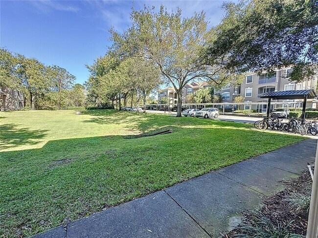 Foto del edificio - 7135 Yacht Basin Ave