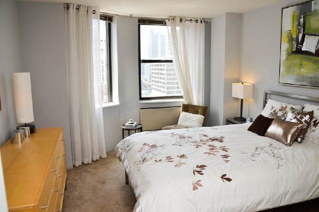 Foto del edificio - 444 W Huron St