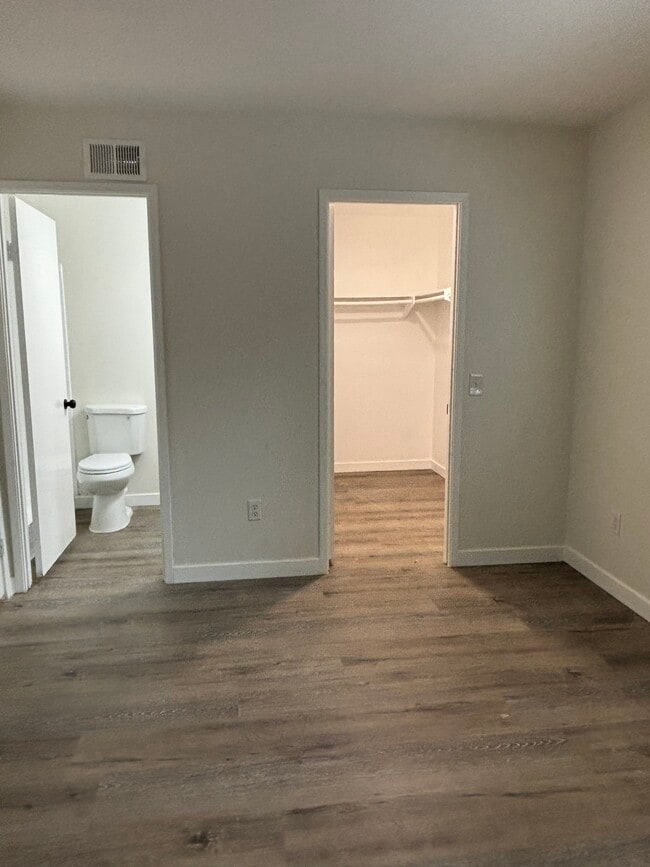 Building Photo - 11385 Almazon St