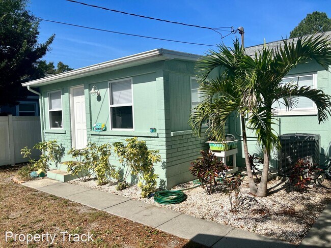 Building Photo - 2 br, 1 bath House - 3701 17TH ST N