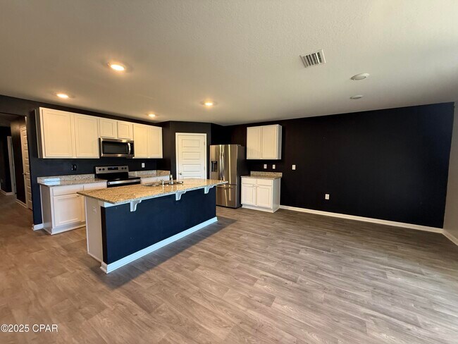 Foto del edificio - 255 Ryder Ln