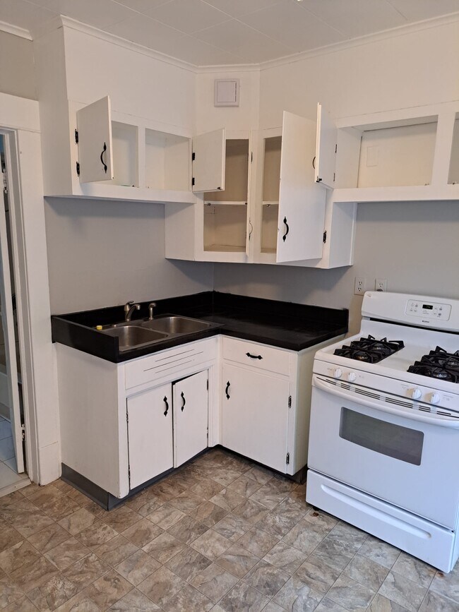 449 Abbott Rd, Buffalo, NY 14220 House Rental in Buffalo, NY