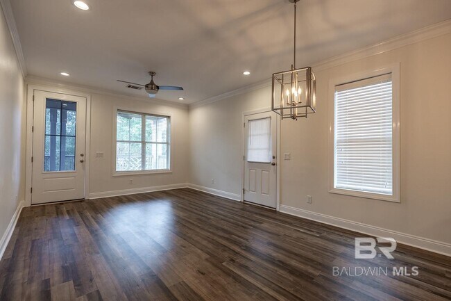 Foto del edificio - 25806 Pollard Rd