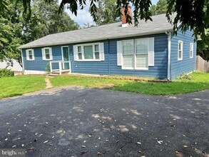 Building Photo - 205 Berea Church Rd