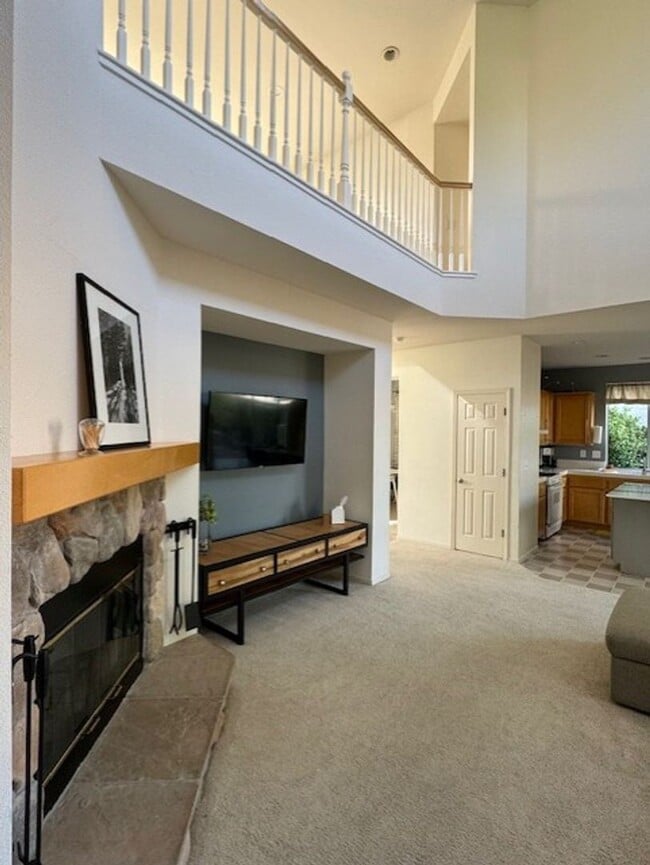 Building Photo - 808 Madison Way