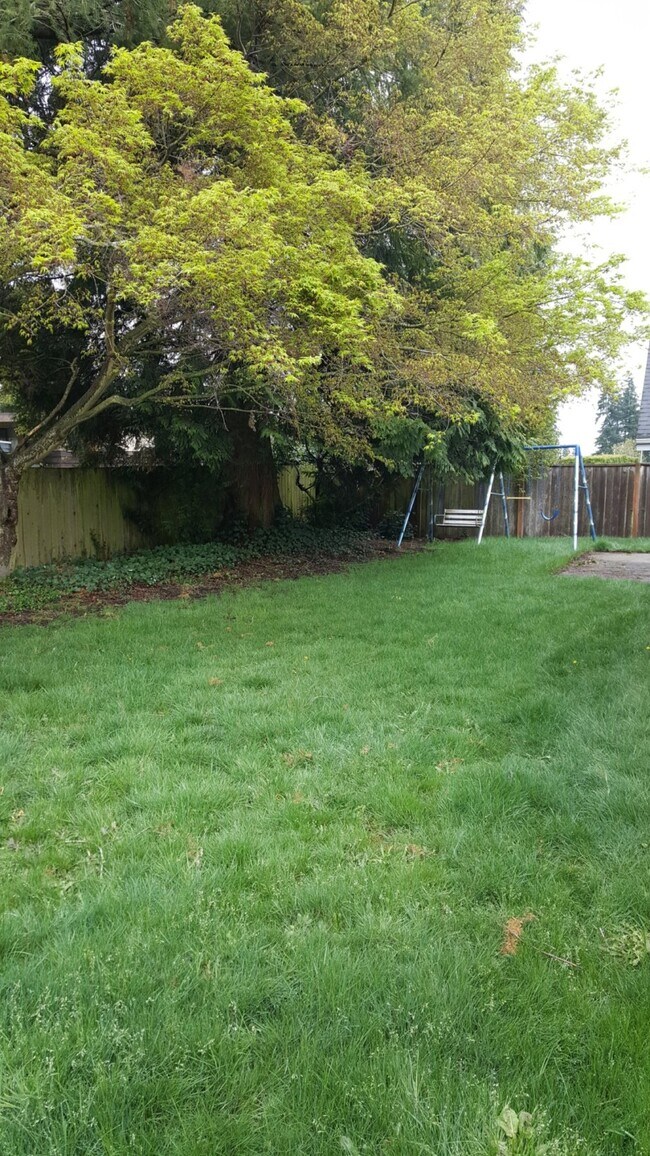 Patio - 2515 Whitman Court NE