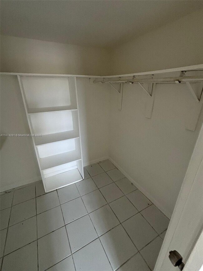 Foto del edificio - 10865 SW 112th Ave