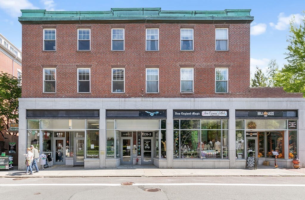 Foto principal - 131 Essex St
