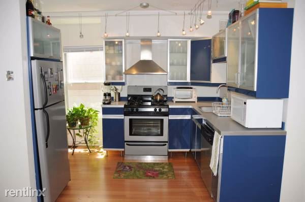 Primary Photo - 68 Foster St