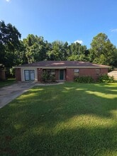 Building Photo - 30 Hammco Cir