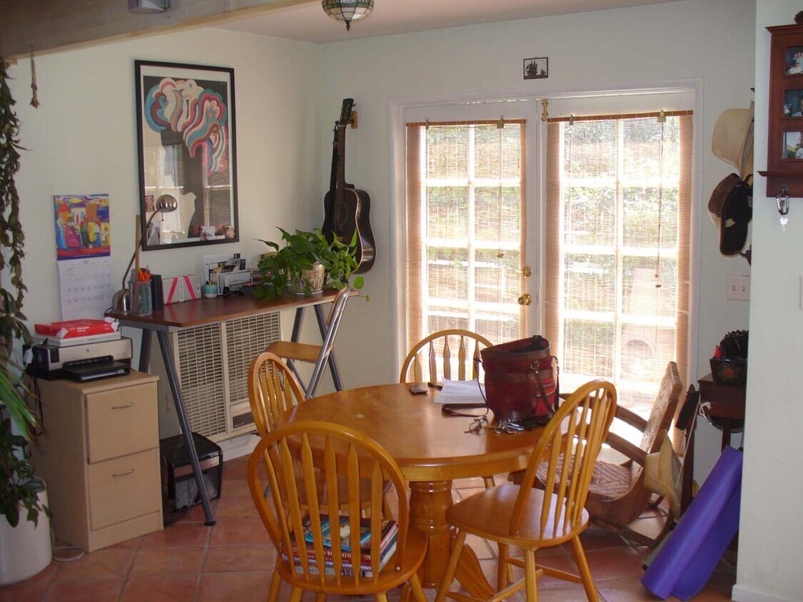 Dining room, french doors to pvt deck - 729 Brooks Ave