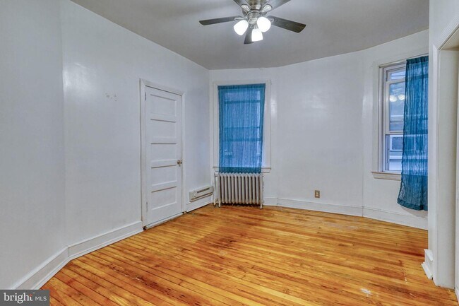 Foto del edificio - 548 S 48th St