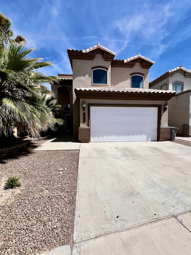 Primary Photo - 3727 Grand Bahamas Dr