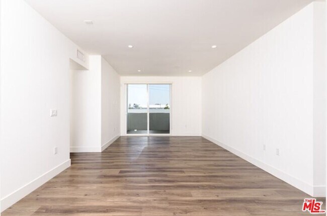 Foto del edificio - 850 Wilcox Ave