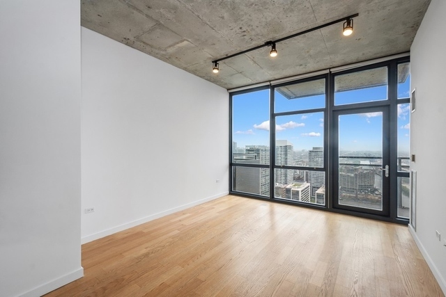 Foto del edificio - 235 W Van Buren St