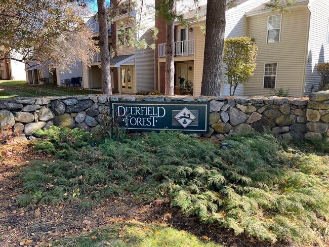 Building Photo - 16 Walden Dr