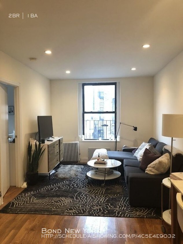 Primary Photo - 143 W 10th St
