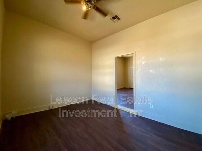 Foto del edificio - 517 Stoner Ave