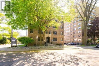 Building Photo - 1 Mallory Gardens