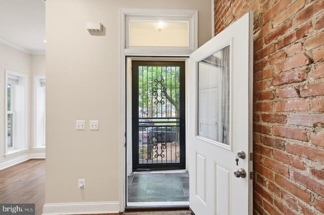 Foto del edificio - 620 9th St NE