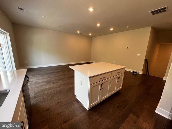 Foto del edificio - 327 Foundry St