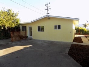 Building Photo - 184 Highland Dr