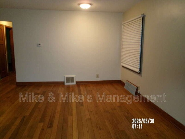 Foto del edificio - 2645 N 63rd St