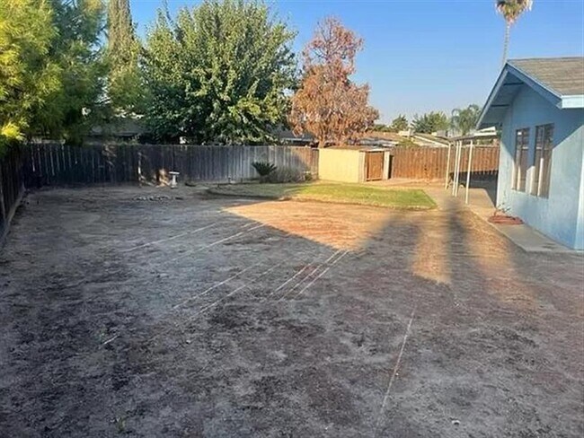 Building Photo - upgraded 3 bedroom, 2 bathroom