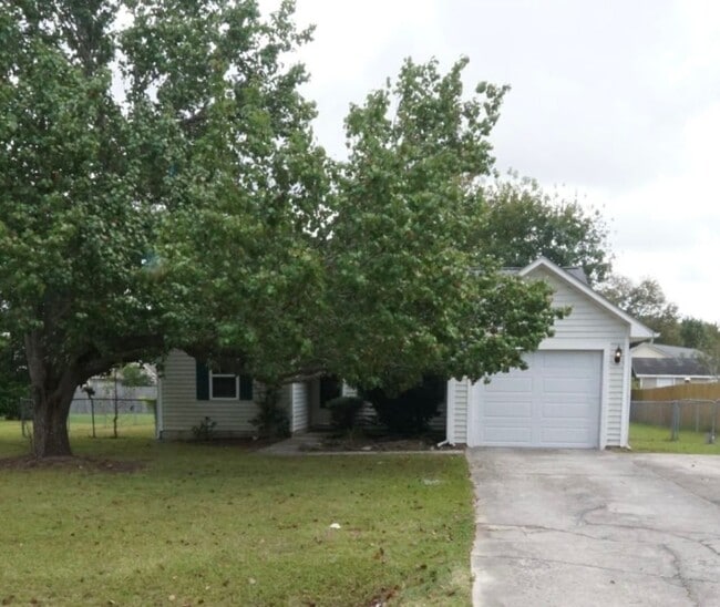 Foto del edificio - 103 Eastgate Dr