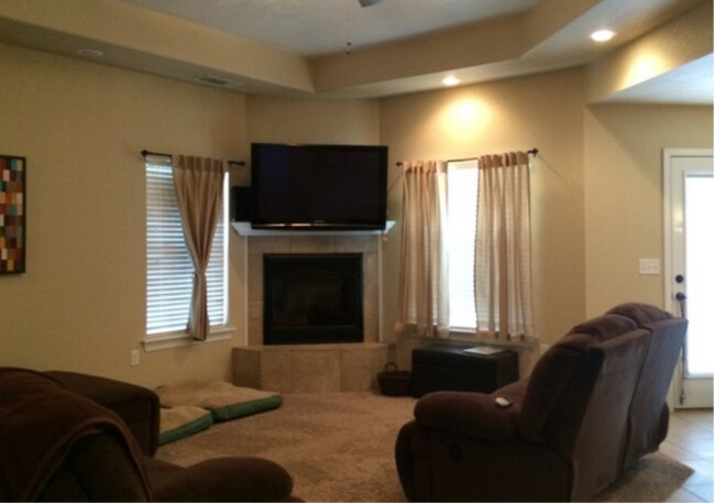 Building Photo - 141 Garrett Dr