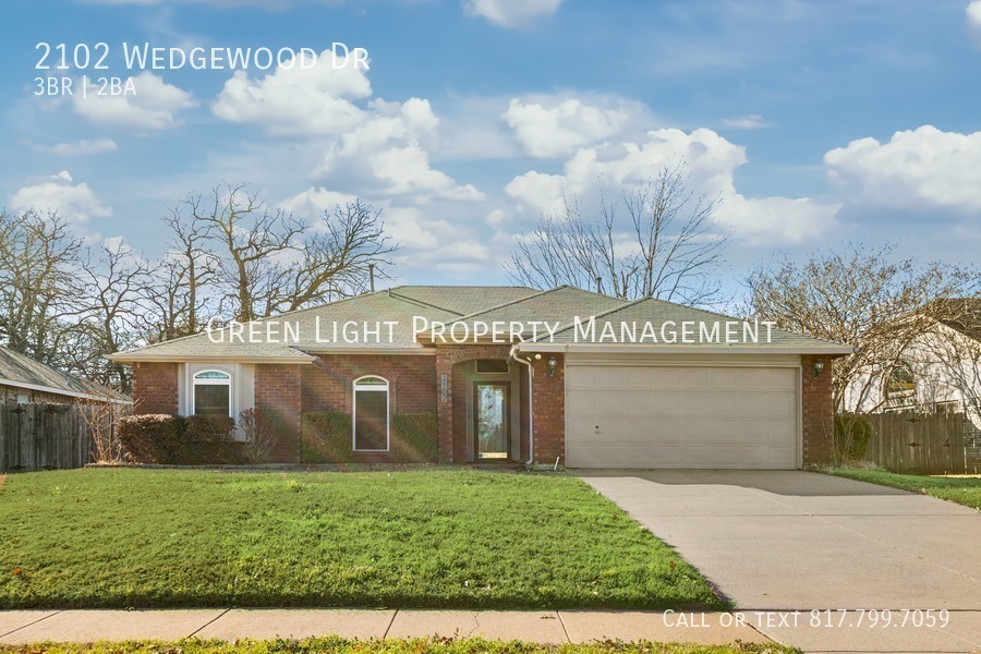 Foto principal - 2102 Wedgewood Dr