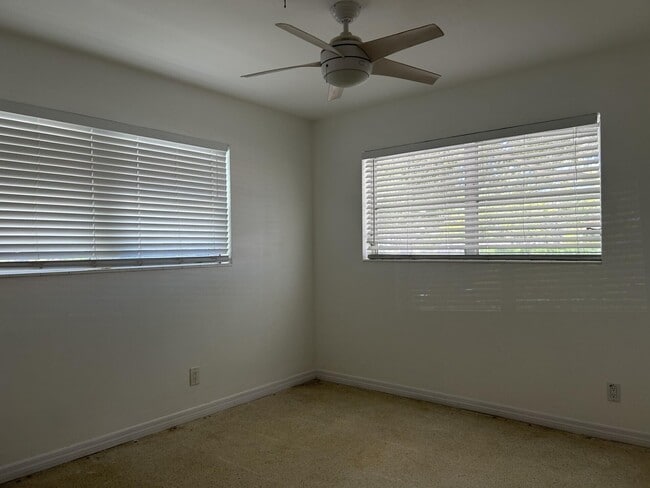 Building Photo - 396 Tequesta Dr