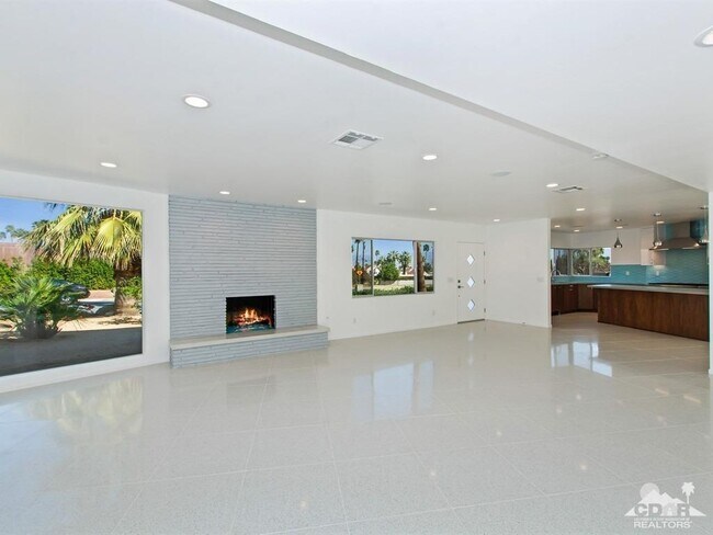Foto del edificio - 73251 Joshua Tree St