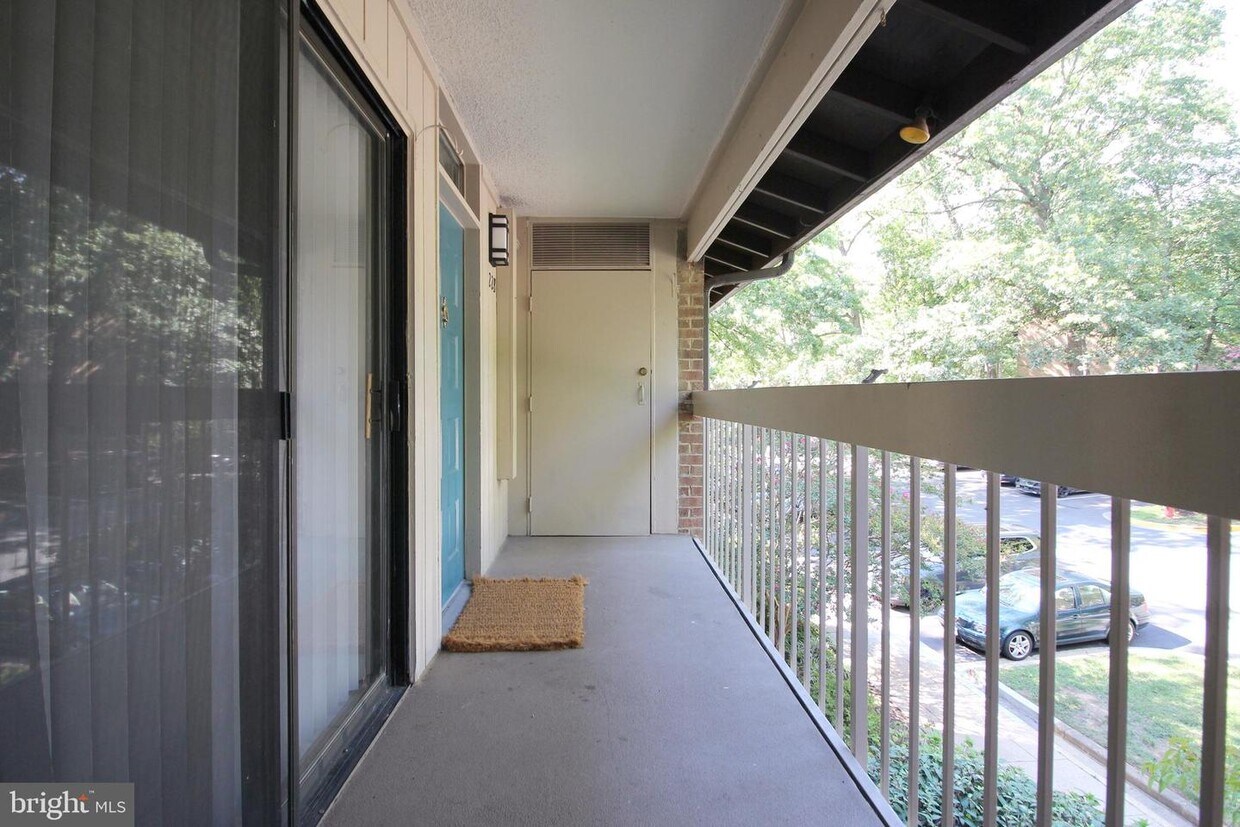 1570 Moorings Dr Unit 22B, Reston, VA 20190 Condo for Rent in Reston