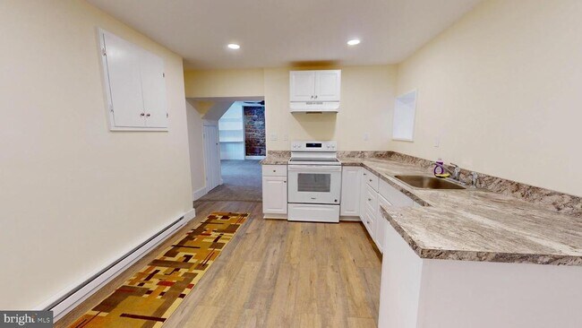 Foto del edificio - 824 Kintner Rd