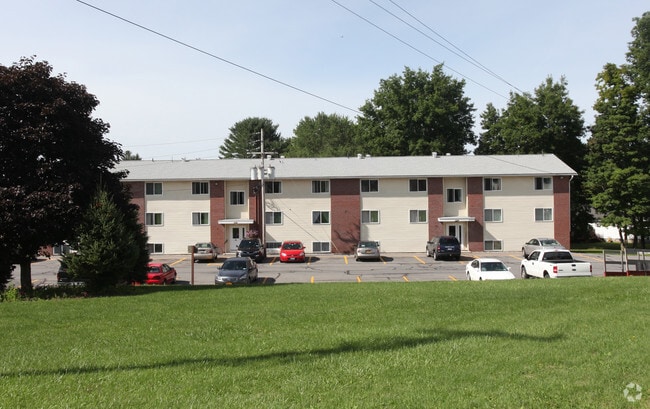 Maple Knoll Apartments Rentals Johnstown, NY