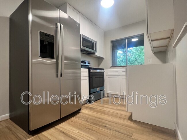 Foto del edificio - 3101 Lorna Rd