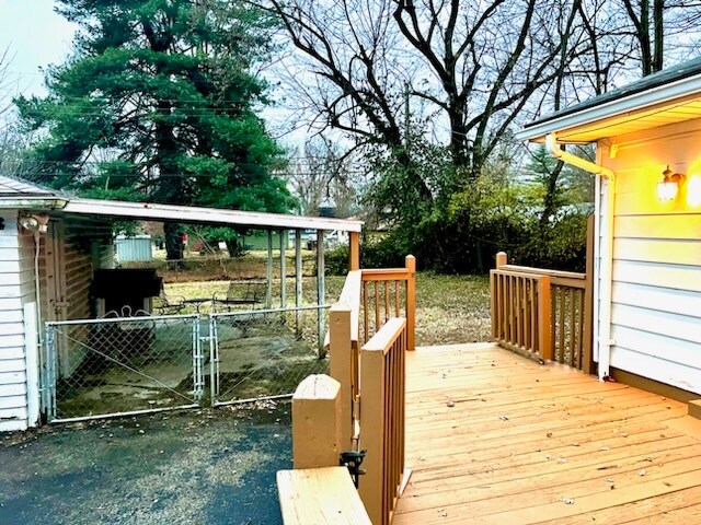 Primary Photo - 1402 Mark Trail Rd