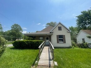 Building Photo - 2056 N Fremont Ave