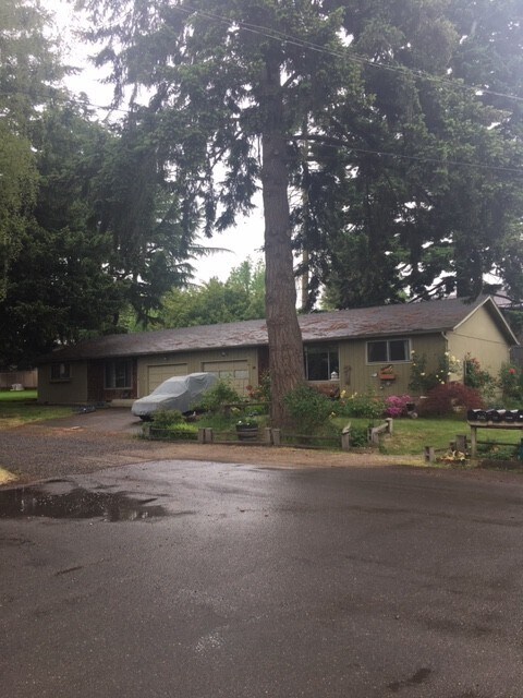 Foto del edificio - 700-722 Cade Ave NE