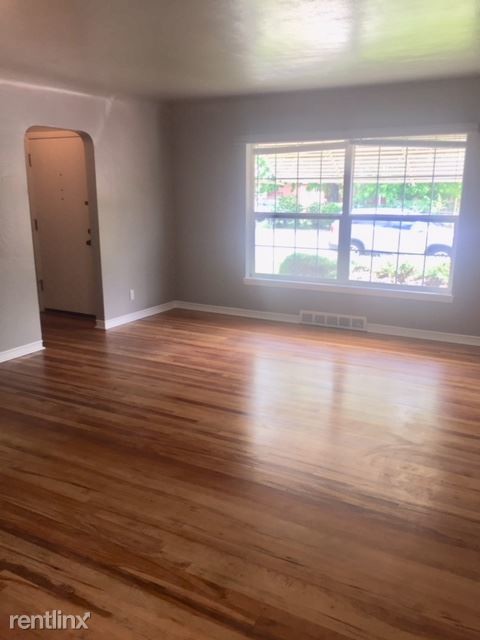 Building Photo - 2 br, 1 bath House - 675 Hunter Lake