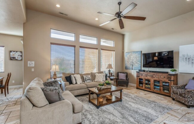 Foto del edificio - Fully Furnished home in the heart of Hurricane