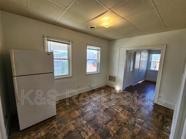 Building Photo - 509 Short St