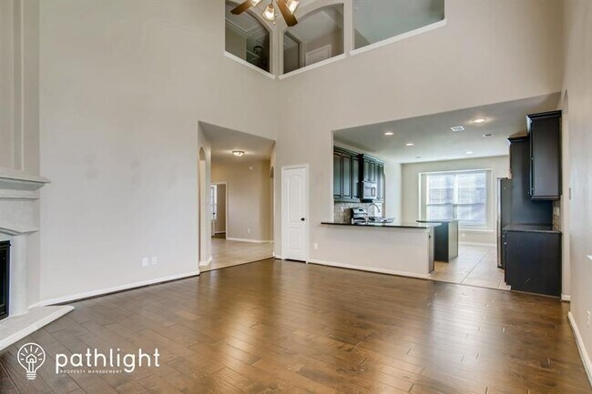 Building Photo - 6519 Hunters Creek Ln