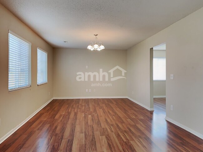 Building Photo - 5605 Waterpoint Dr